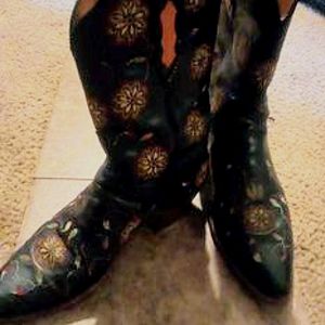 Luccheese Women's Boots